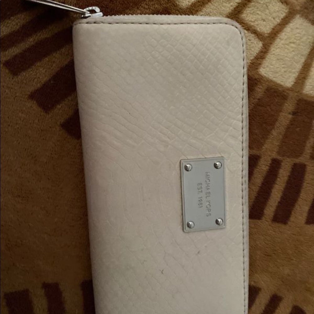 MK wallet